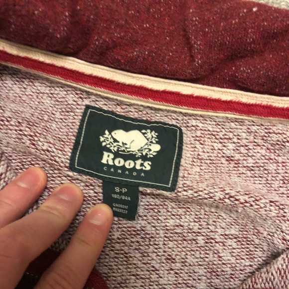 ROOTS quarter zip sweater - Picture 2 of 2